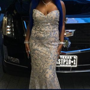 A silk cream prom dress